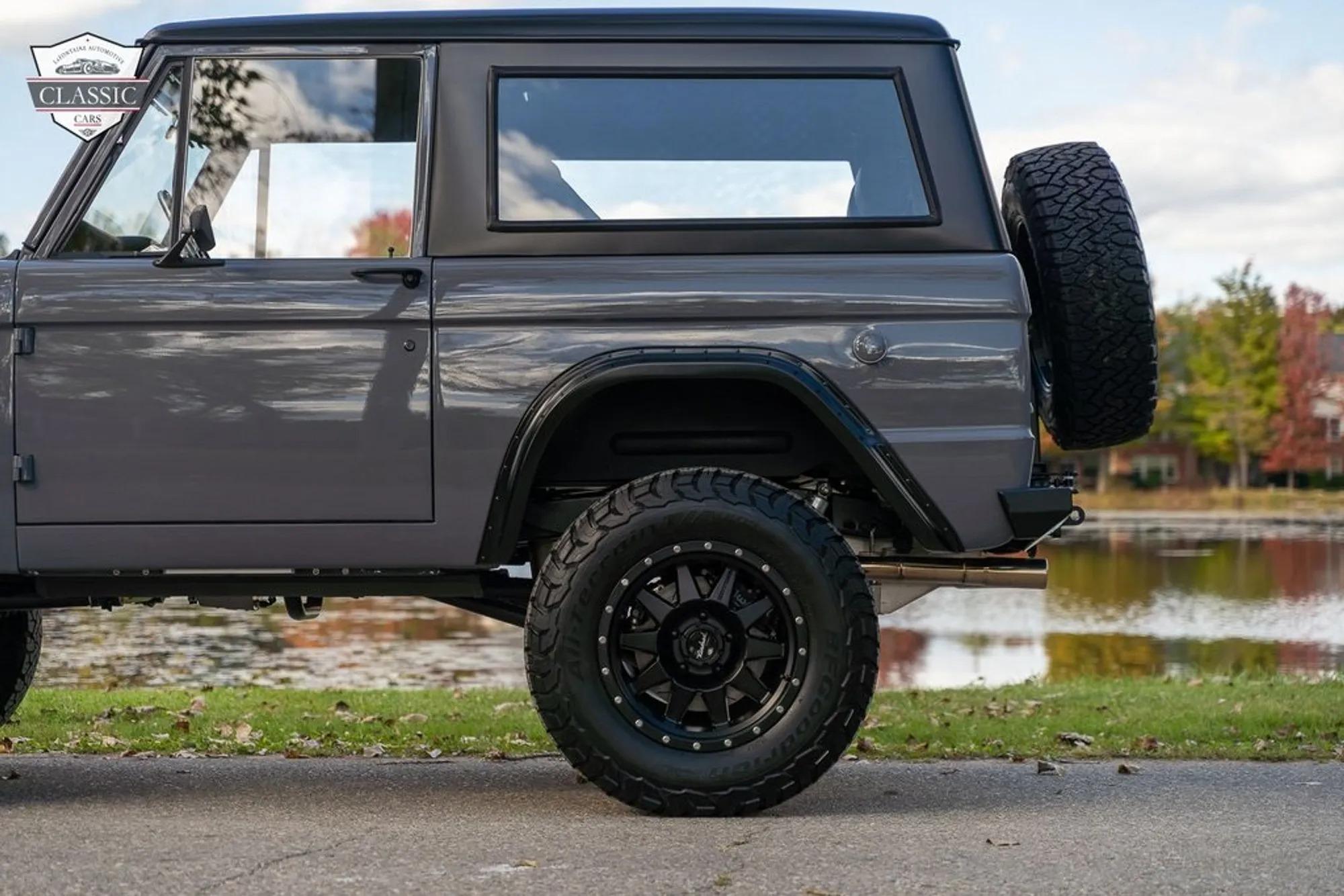 1972 Ford Bronco Trail Edition