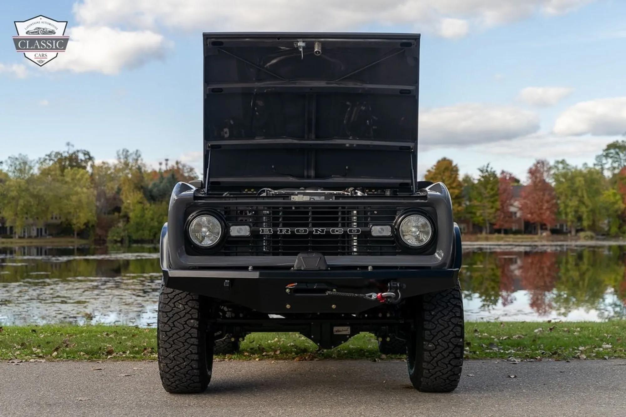 1972 Ford Bronco Trail Edition