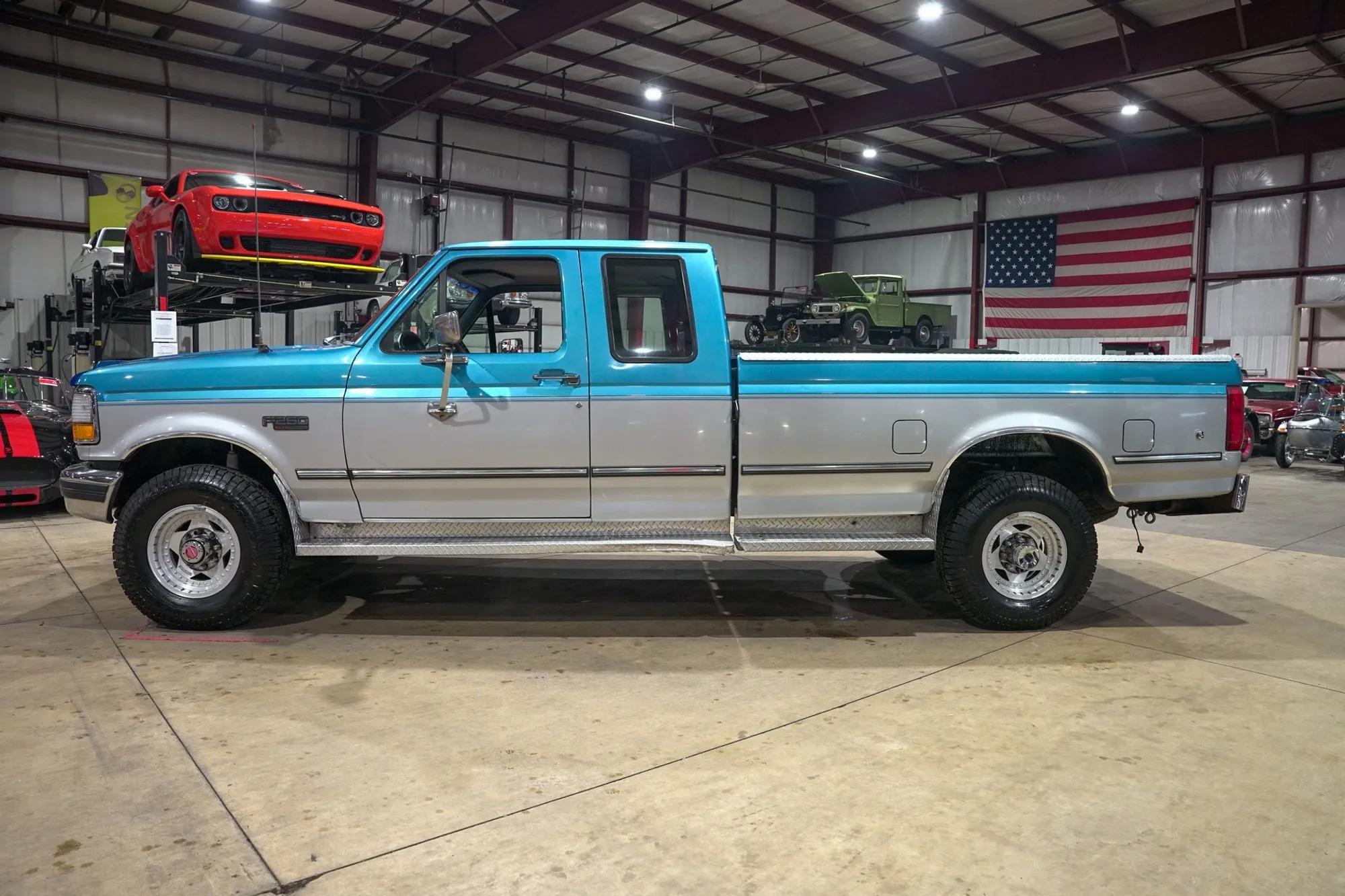 1992 Ford F-250 XLT 4×4 - 2