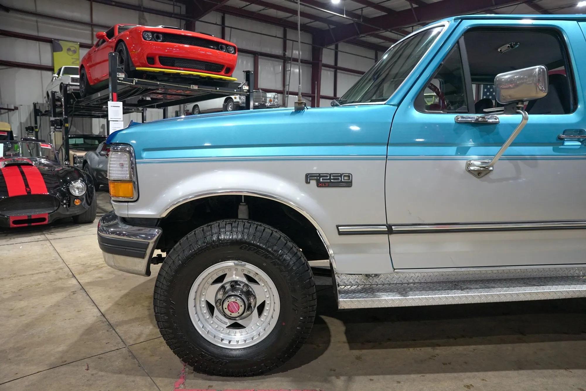 1992 Ford F-250 XLT 4×4 - 4