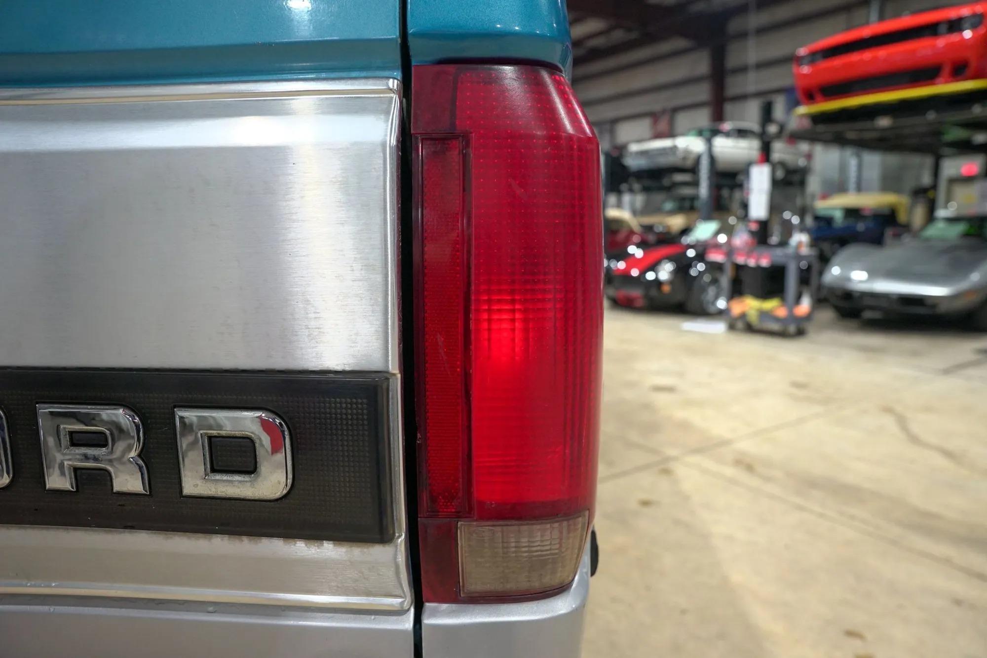 1992 Ford F-250 XLT 4×4