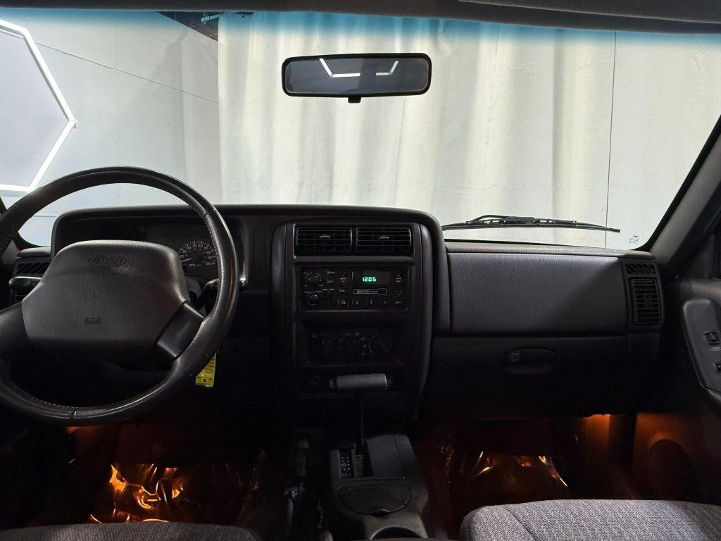 2000 Jeep Cherokee Sport