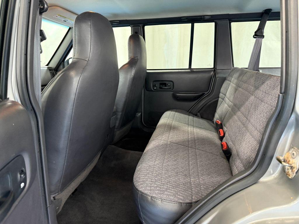 2000 Jeep Cherokee Sport