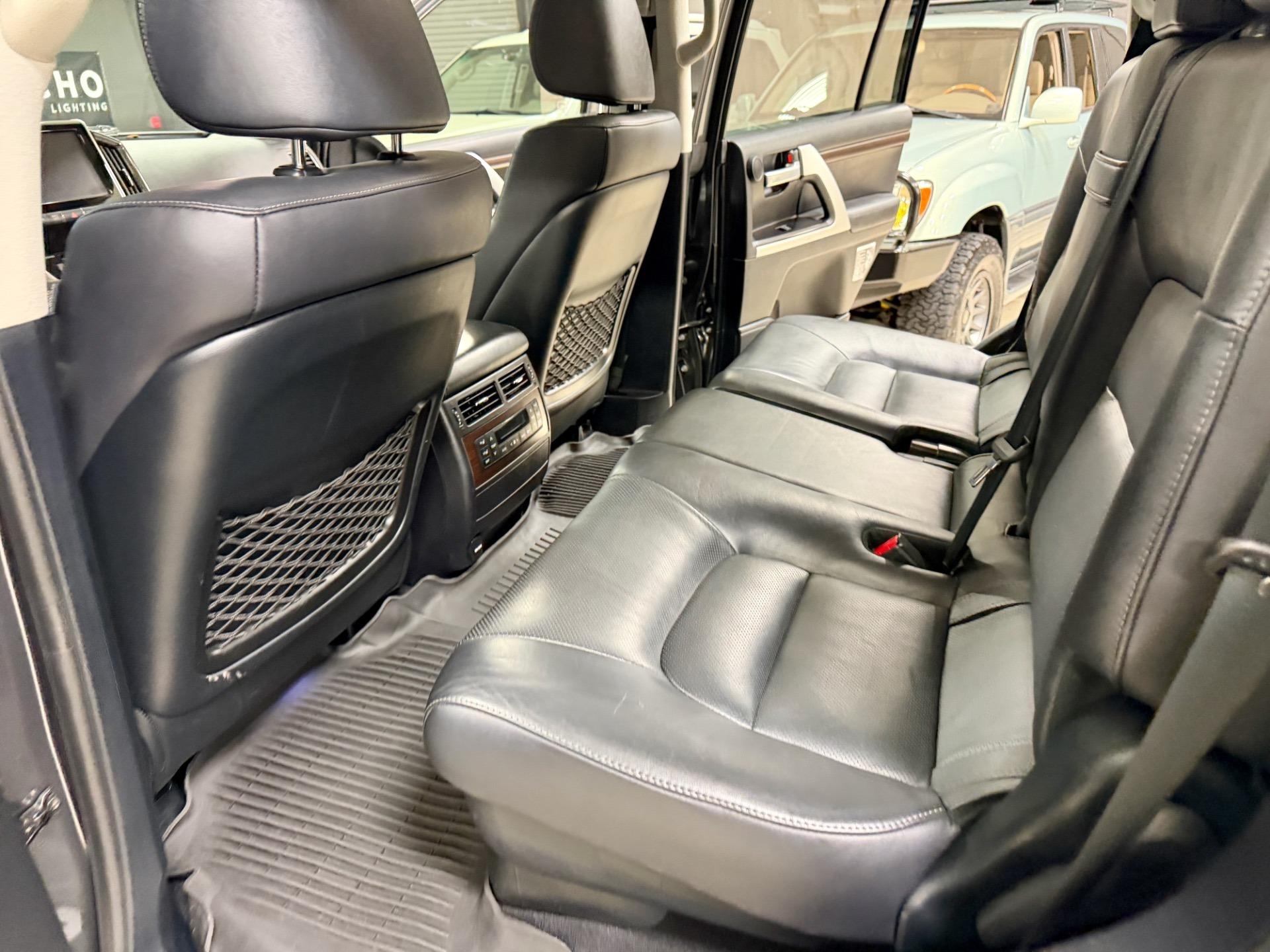 2019 Toyota Land Cruiser