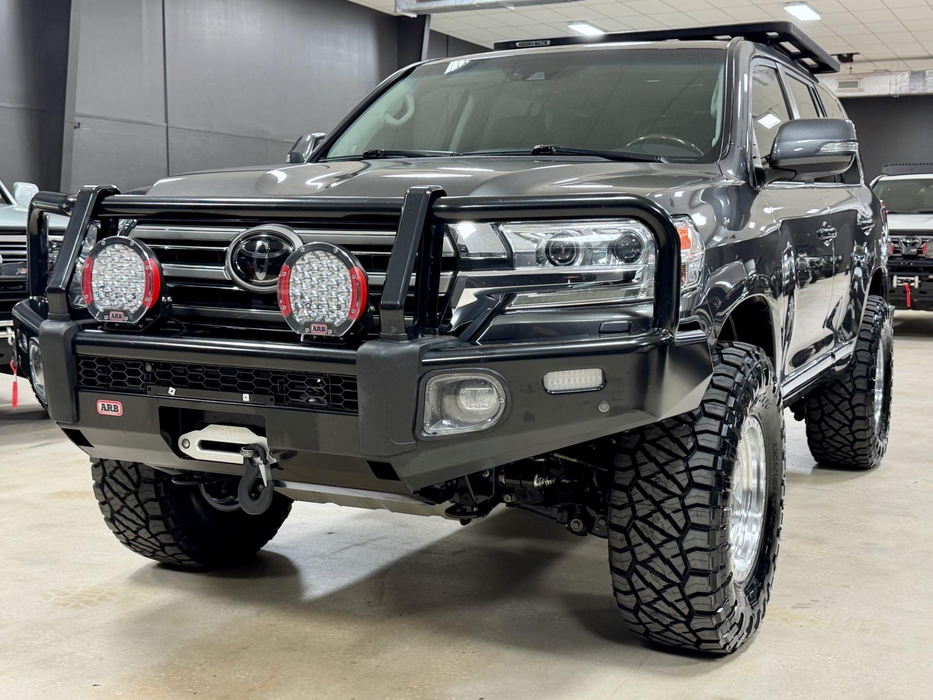 2019 Toyota Land Cruiser