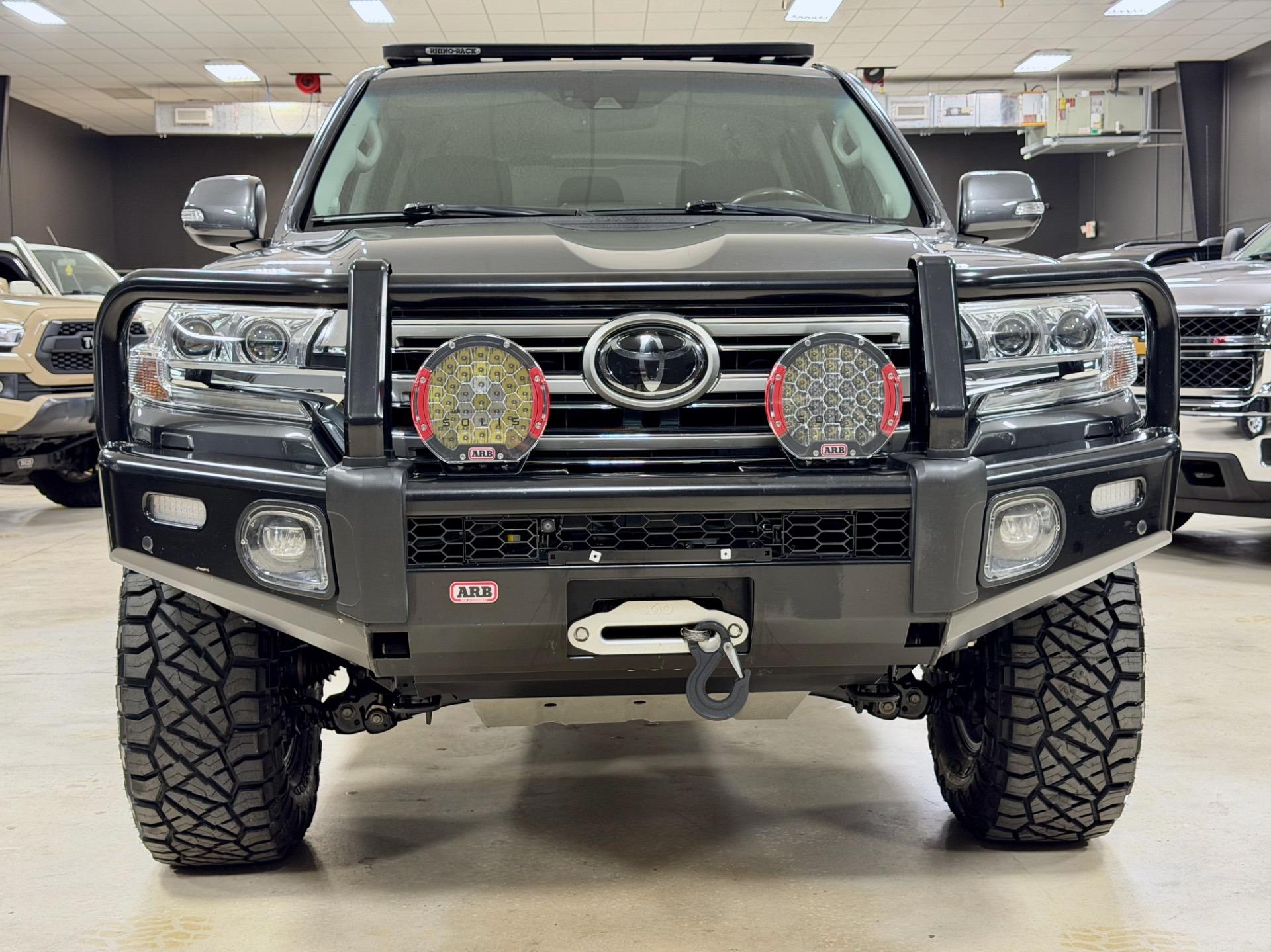 2019 Toyota Land Cruiser