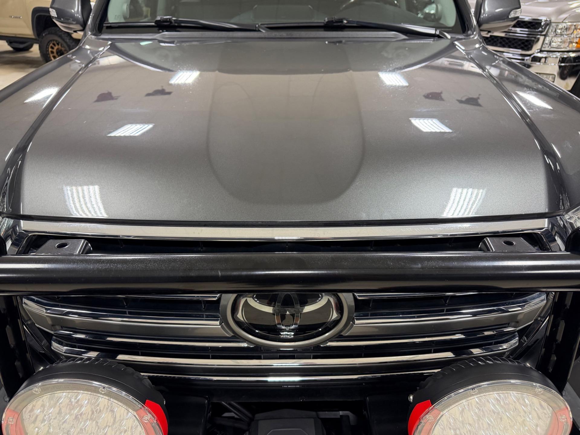 2019 Toyota Land Cruiser