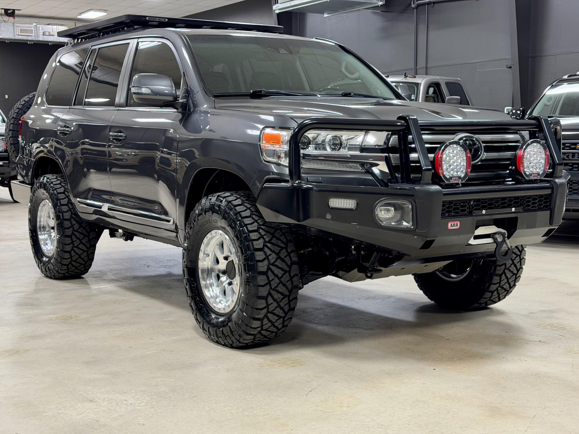 2019 Toyota Land Cruiser