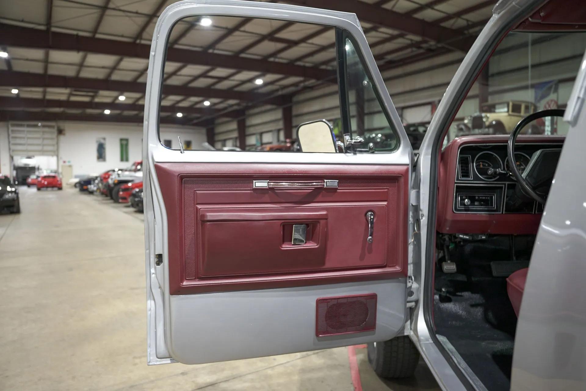 1984 Dodge Ramcharger Prospector