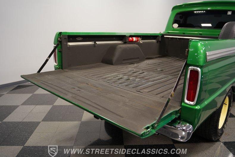 1965 Ford F-100