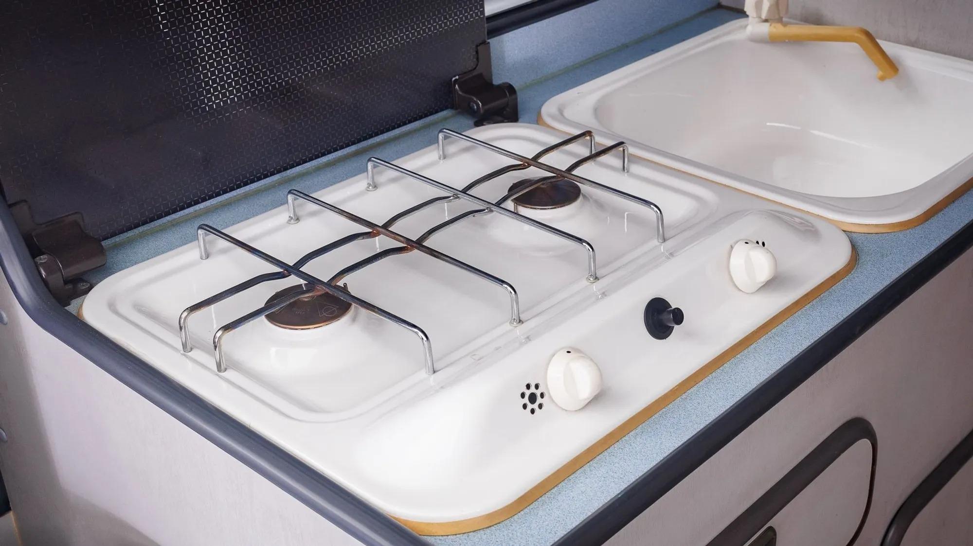 1993 Mercedes-Benz 100D Camper