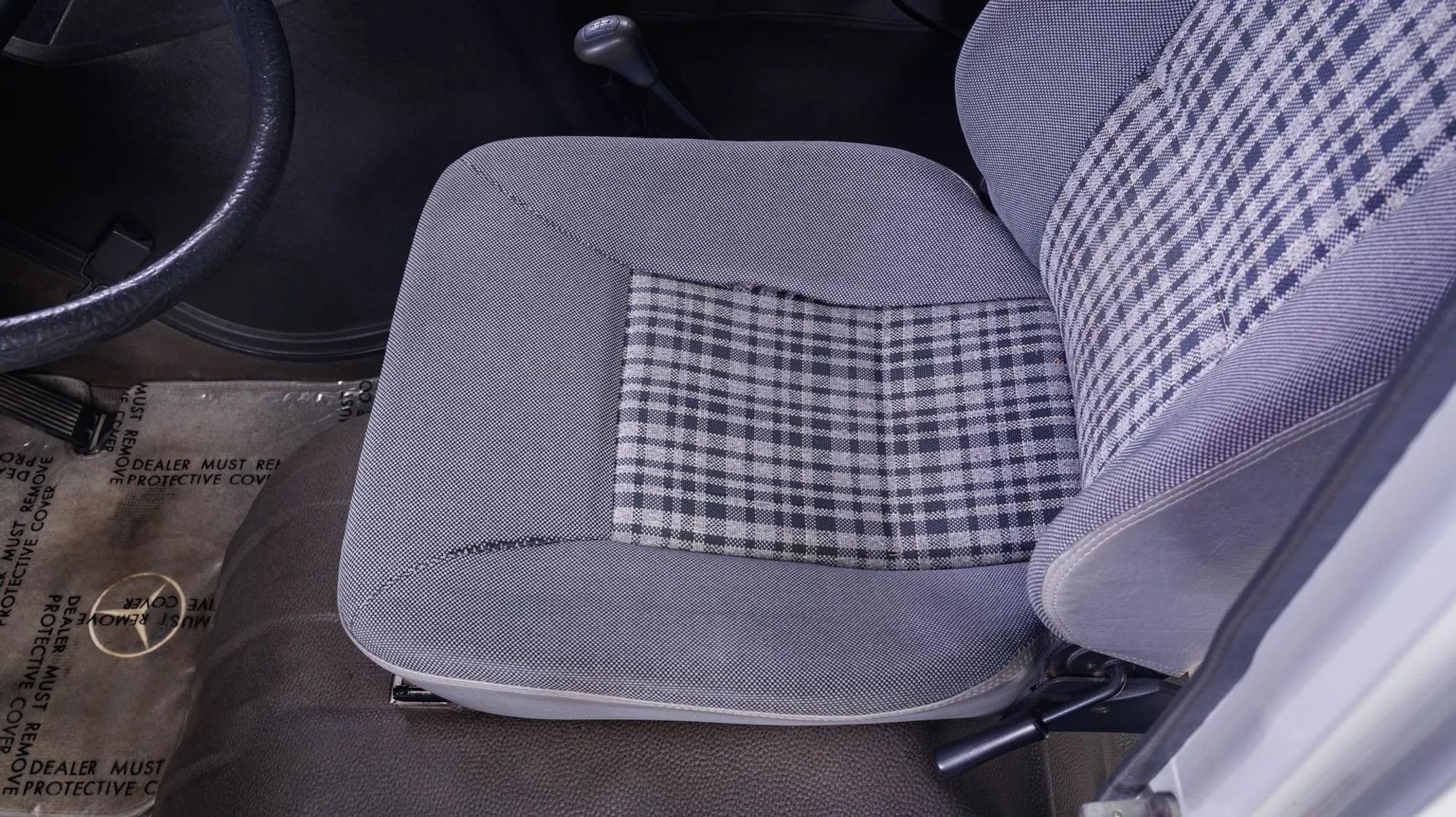 1993 Mercedes-Benz 100D Camper