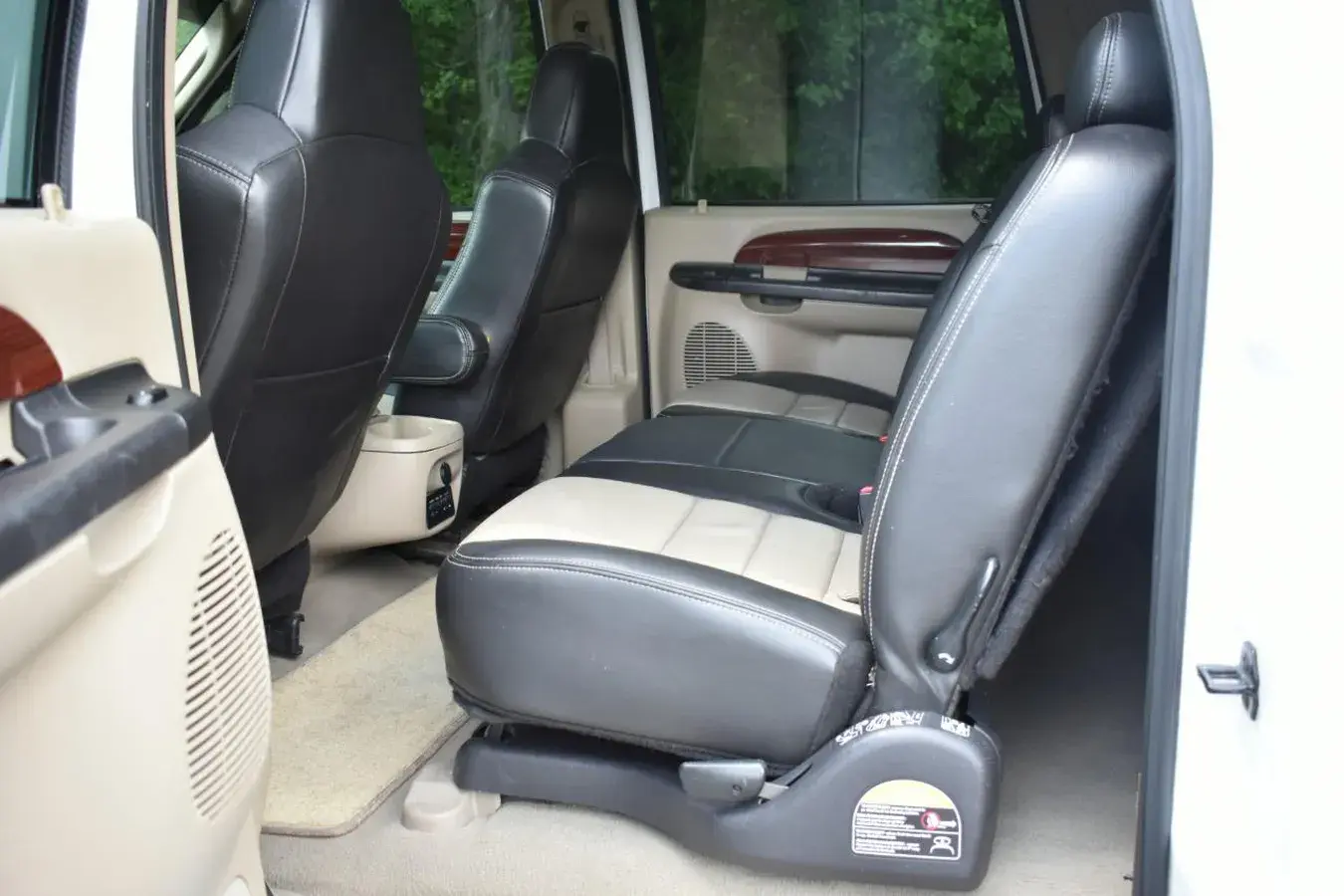 2005 Ford Excursion Eddie Bauer