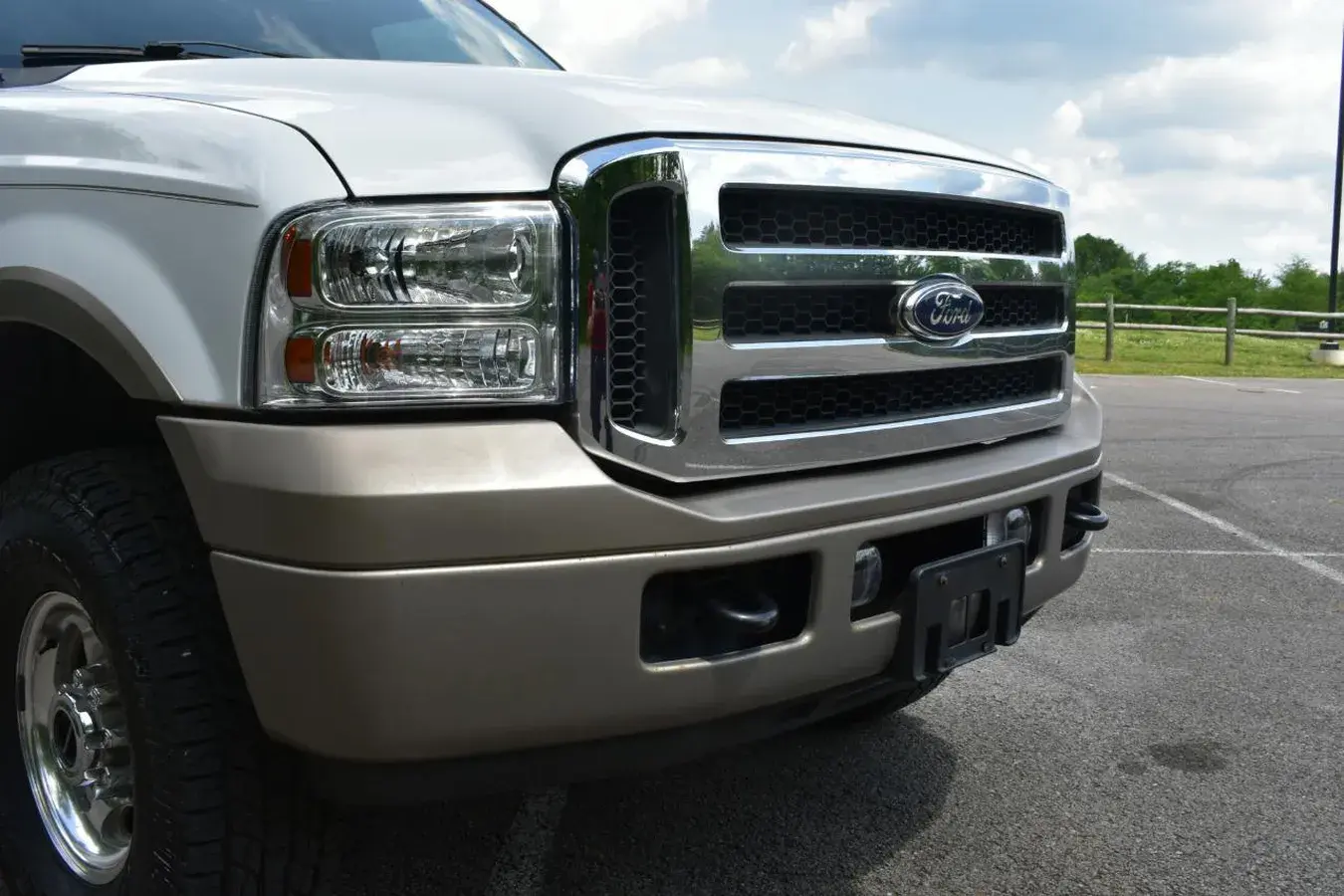 2005 Ford Excursion Eddie Bauer