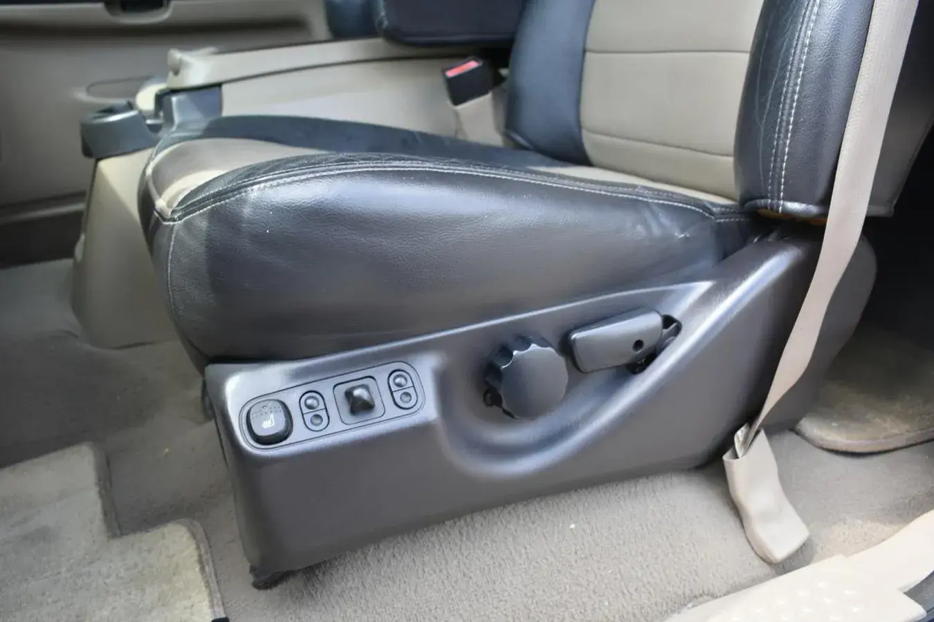 2005 Ford Excursion Eddie Bauer