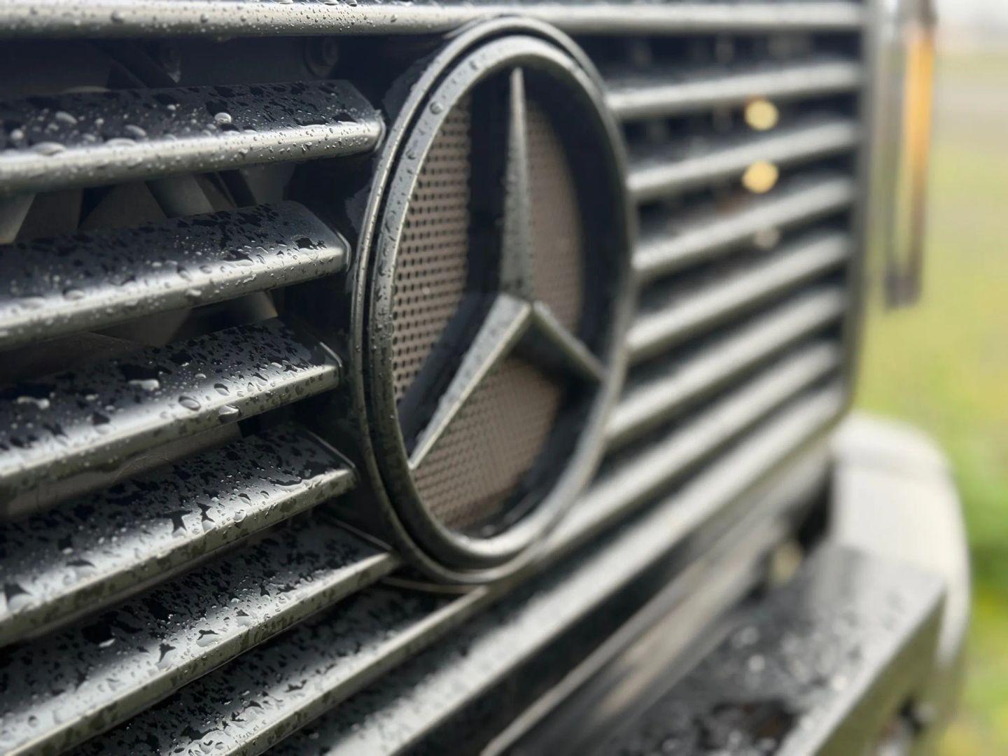 2000 Mercedes-Benz G300TD