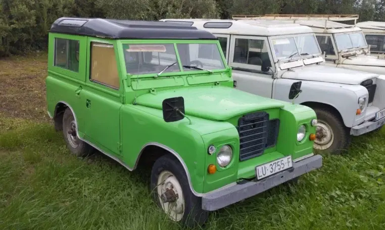 1981 Land Rover Defender Santana 88