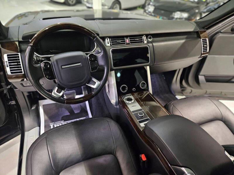 2021 Range Rover P525 HSE Westminster Edition