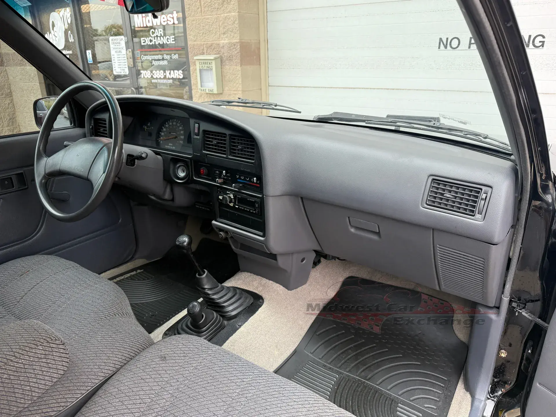 1990 Toyota Pickup 4x4 - 3