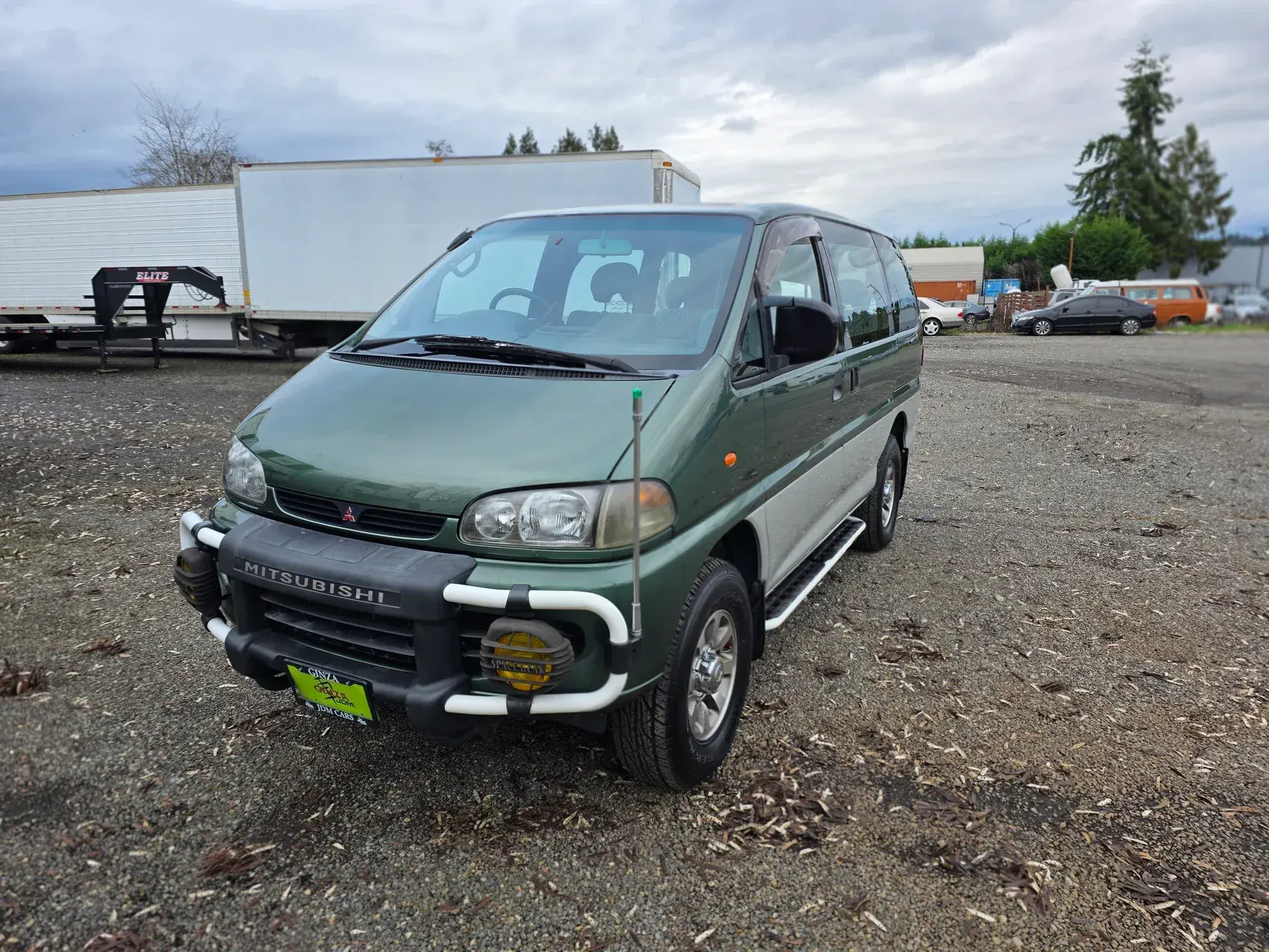 1997 Mitsubishi Delica Space Gear Exceed - 3