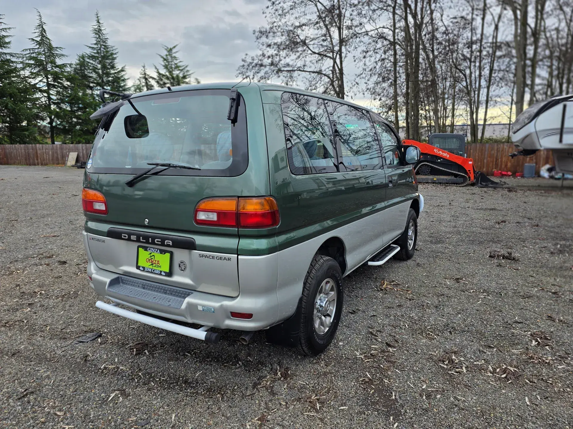 1997 Mitsubishi Delica Space Gear Exceed