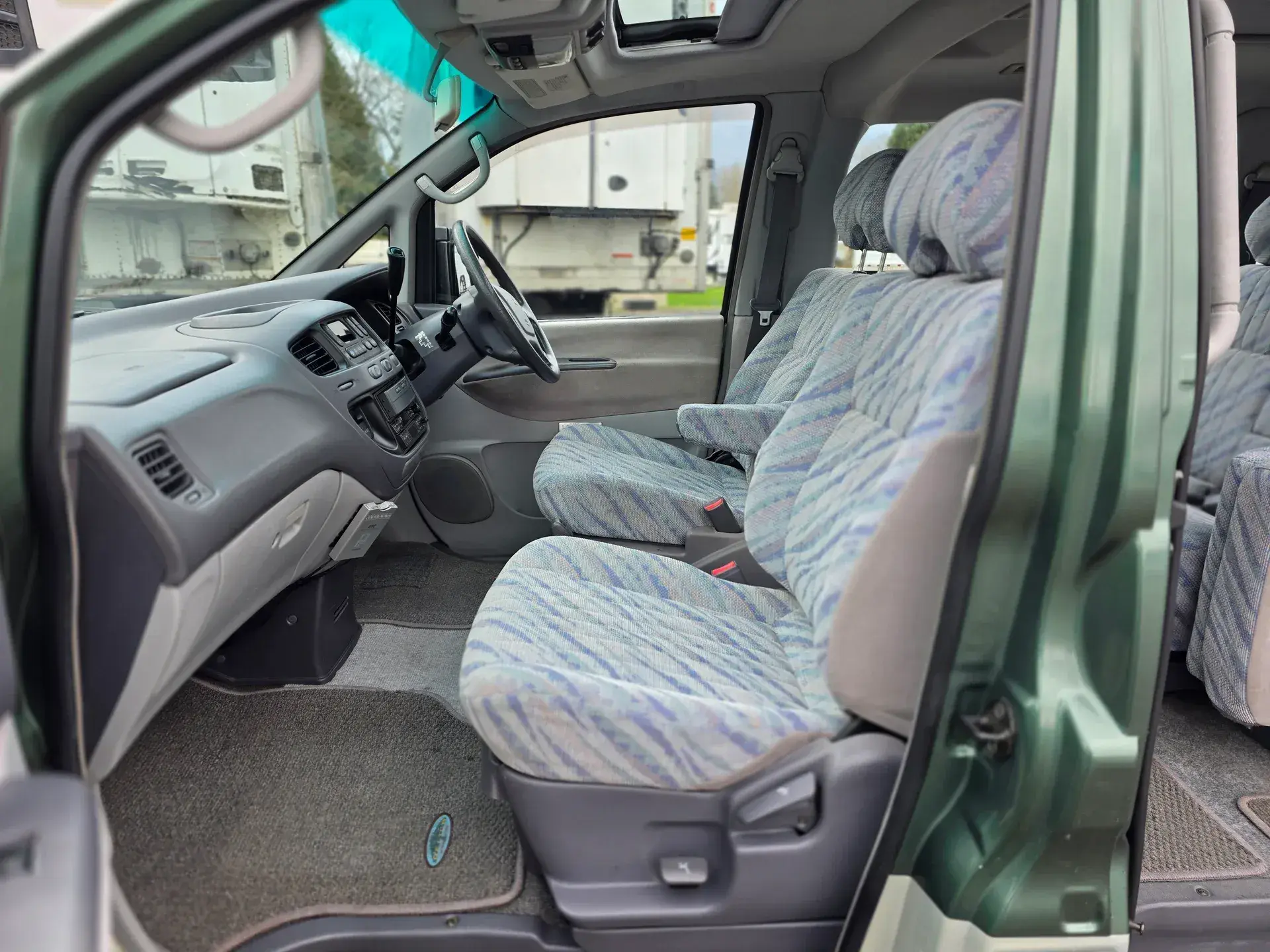 1997 Mitsubishi Delica Space Gear Exceed