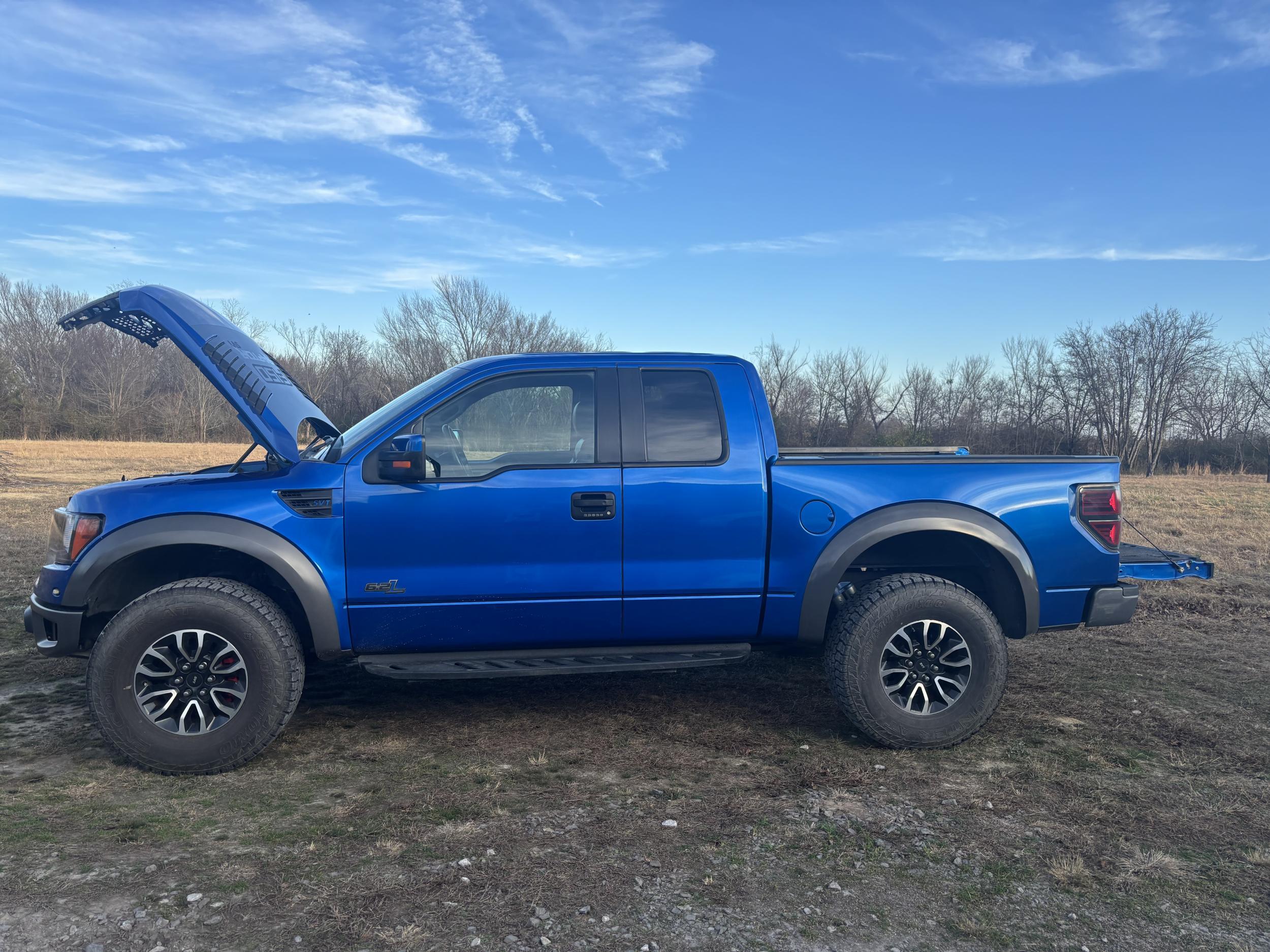 6.2L V8-Powered 2013 Ford F-150 SVT Raptor