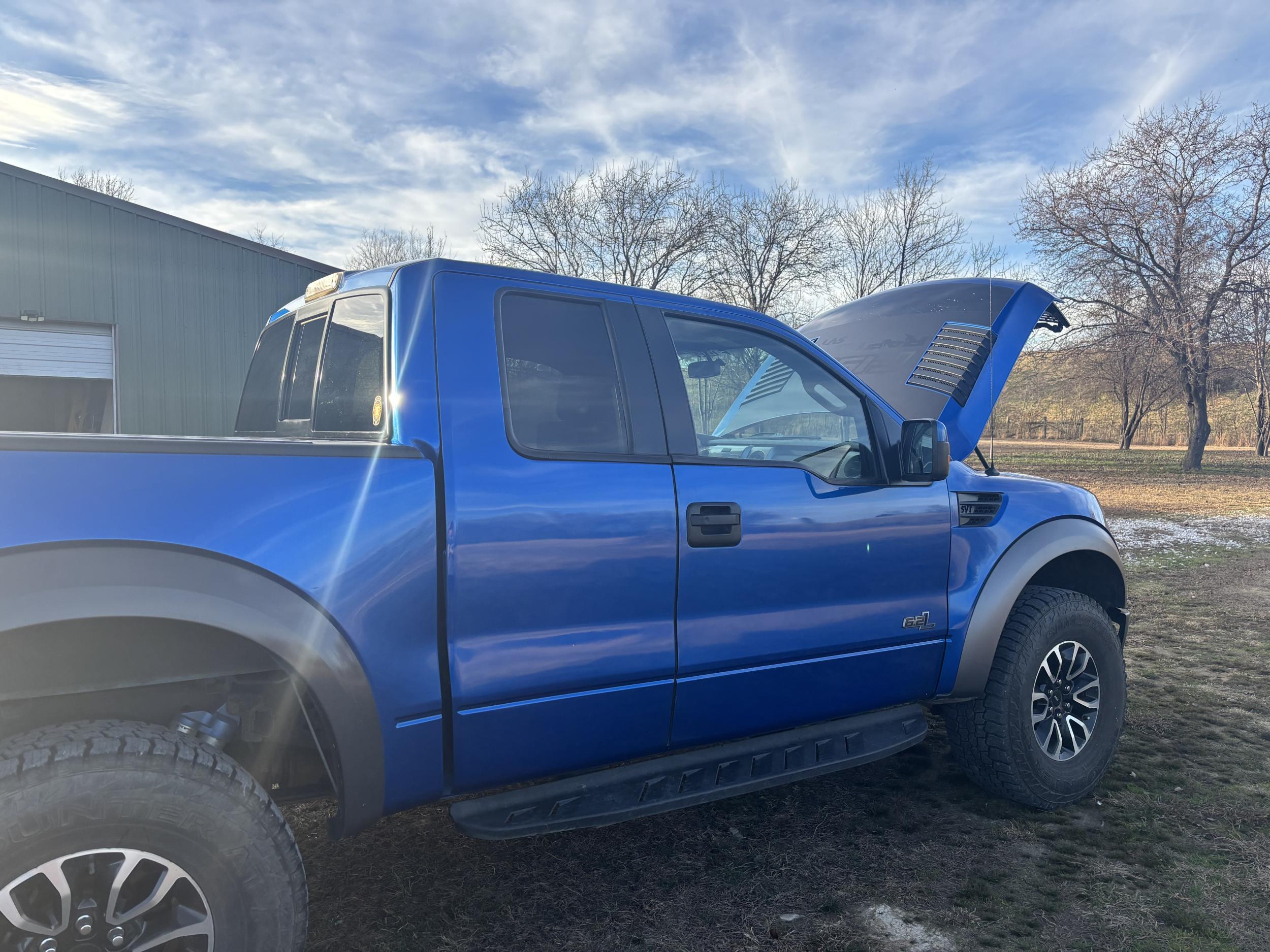 6.2L V8-Powered 2013 Ford F-150 SVT Raptor