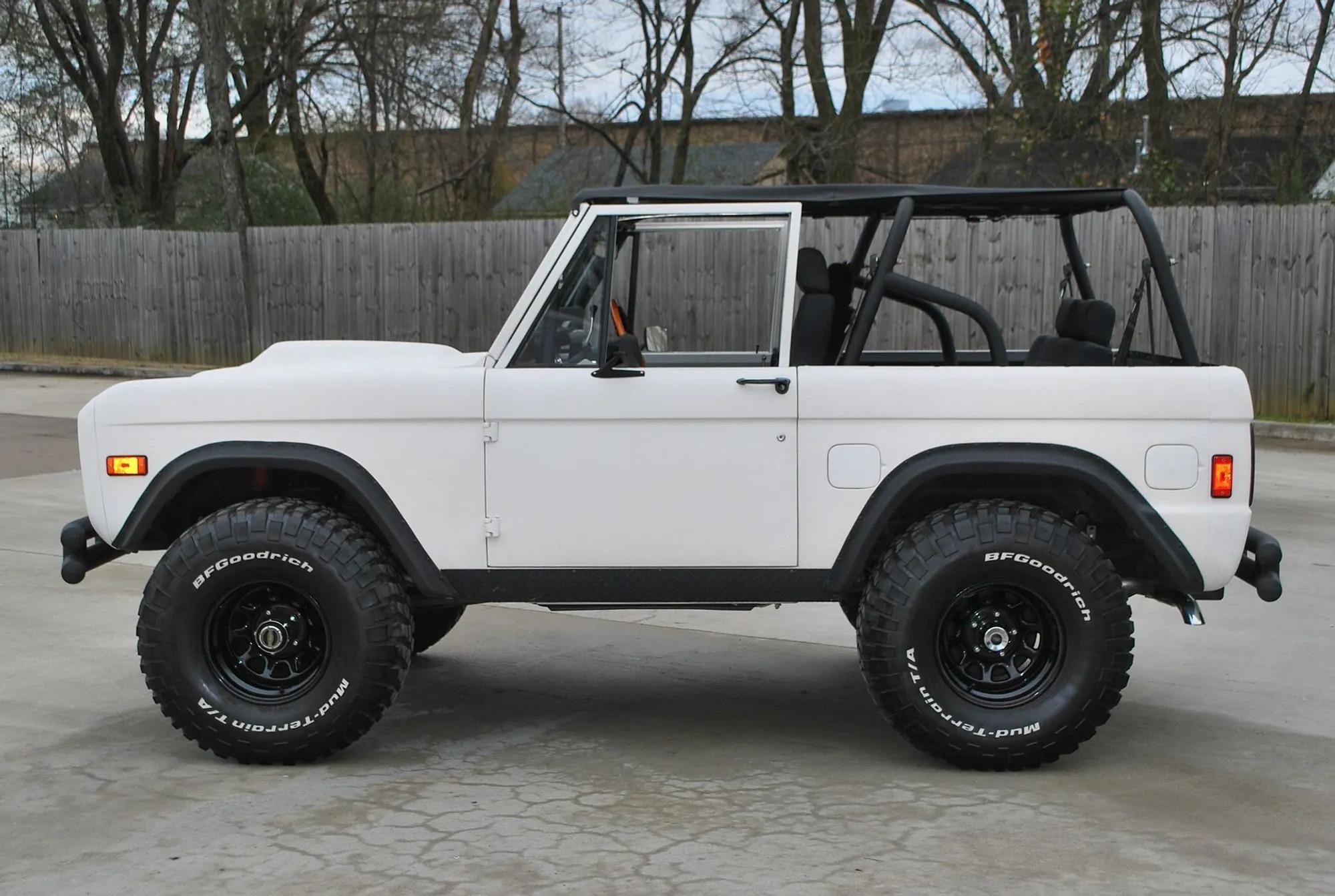 1977 Ford Bronco - 2
