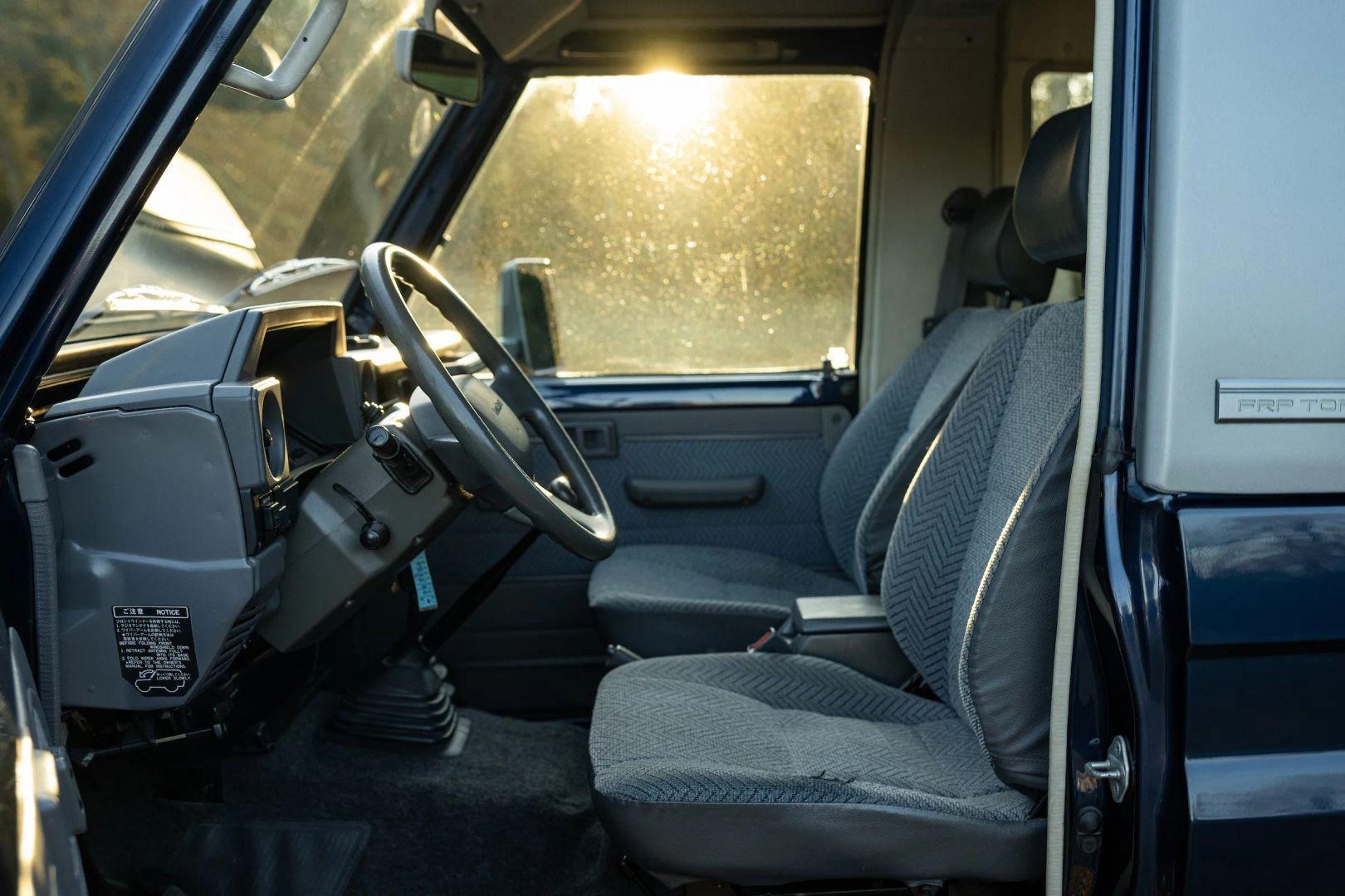 1999 Toyota Land Cruiser HZJ73