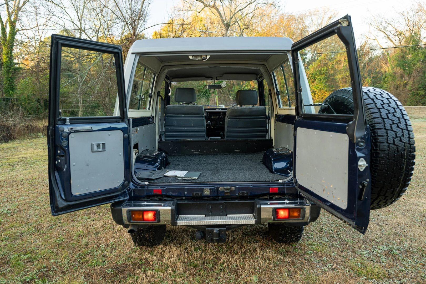 1999 Toyota Land Cruiser HZJ73