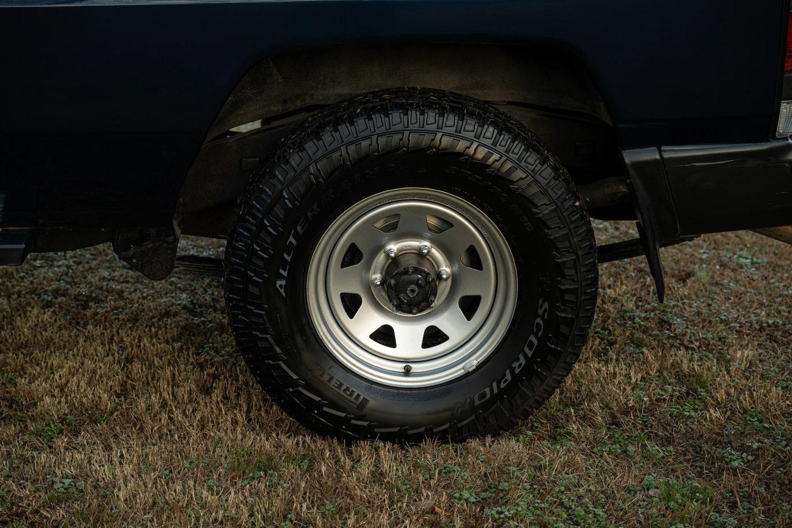 1999 Toyota Land Cruiser HZJ73