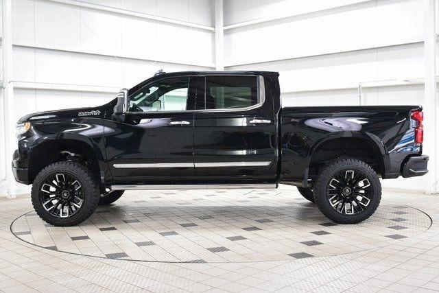 2024 Chevrolet Silverado 1500 High Country - 3