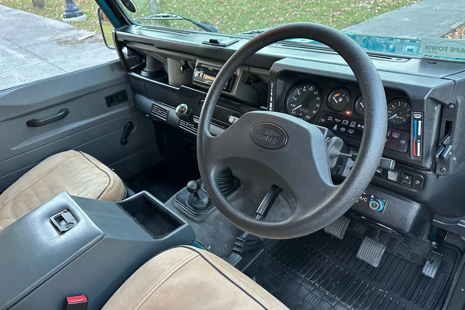 1997 Land Rover Defender 90 County - 5