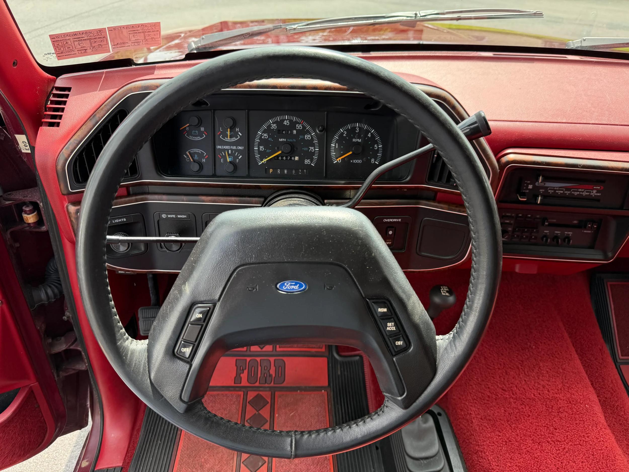 1990 Ford F-150 XLT Lariat 4×4