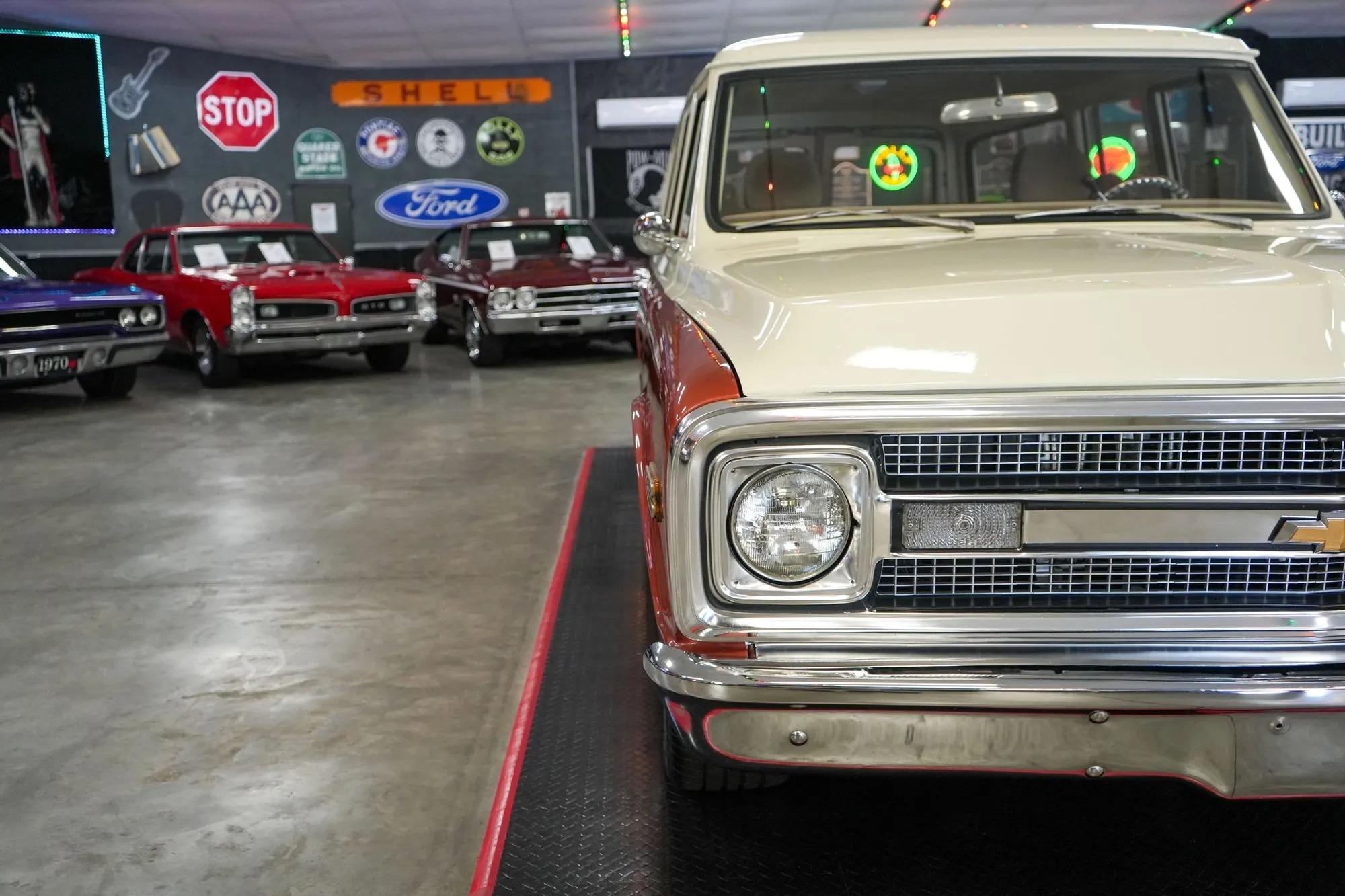 1969 Chevrolet Suburban