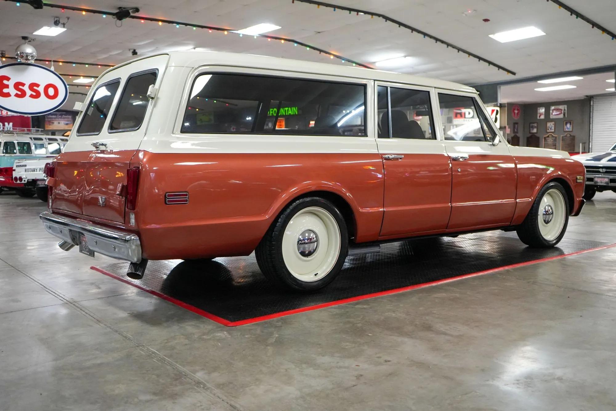 1969 Chevrolet Suburban