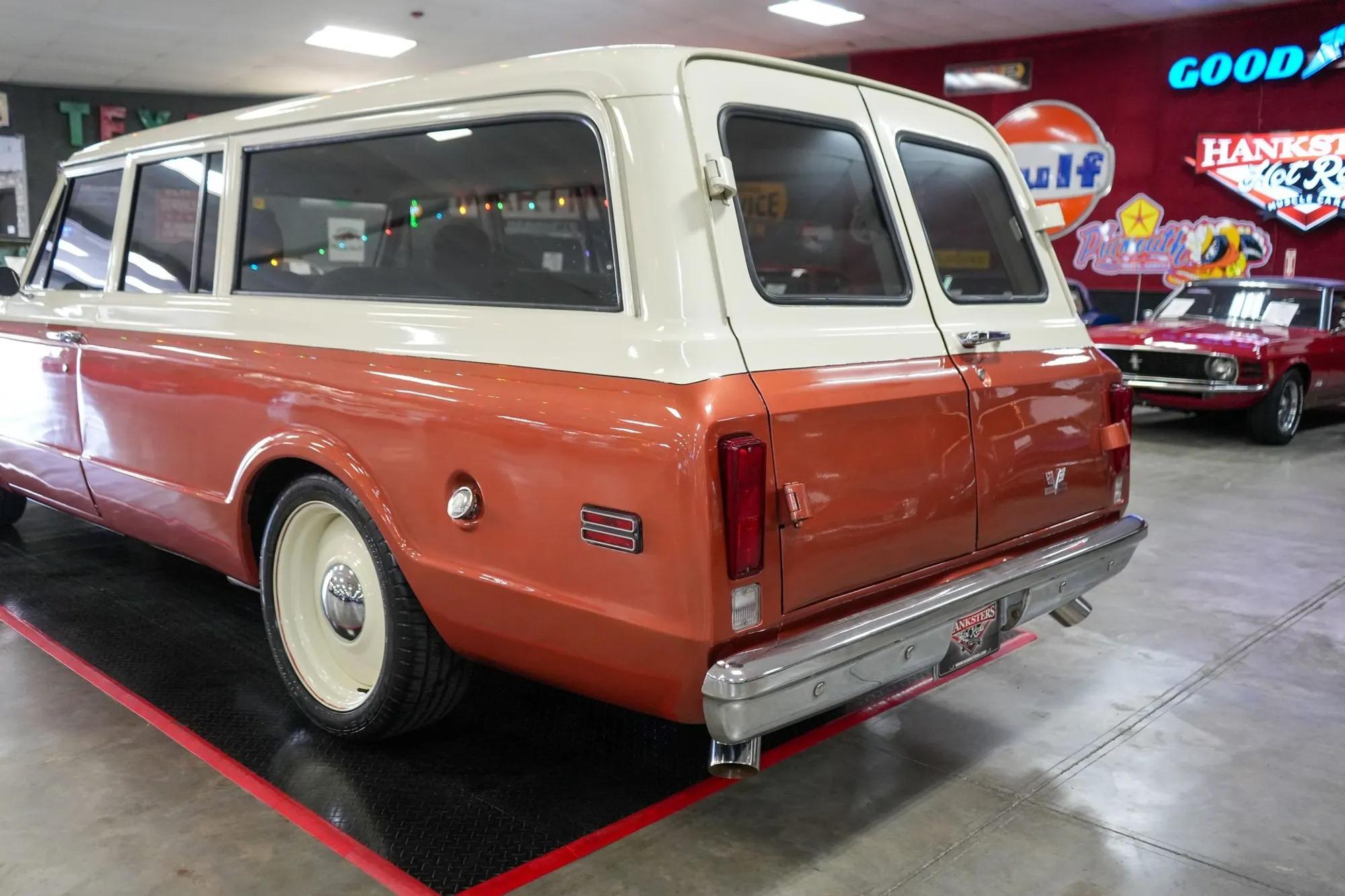 1969 Chevrolet Suburban