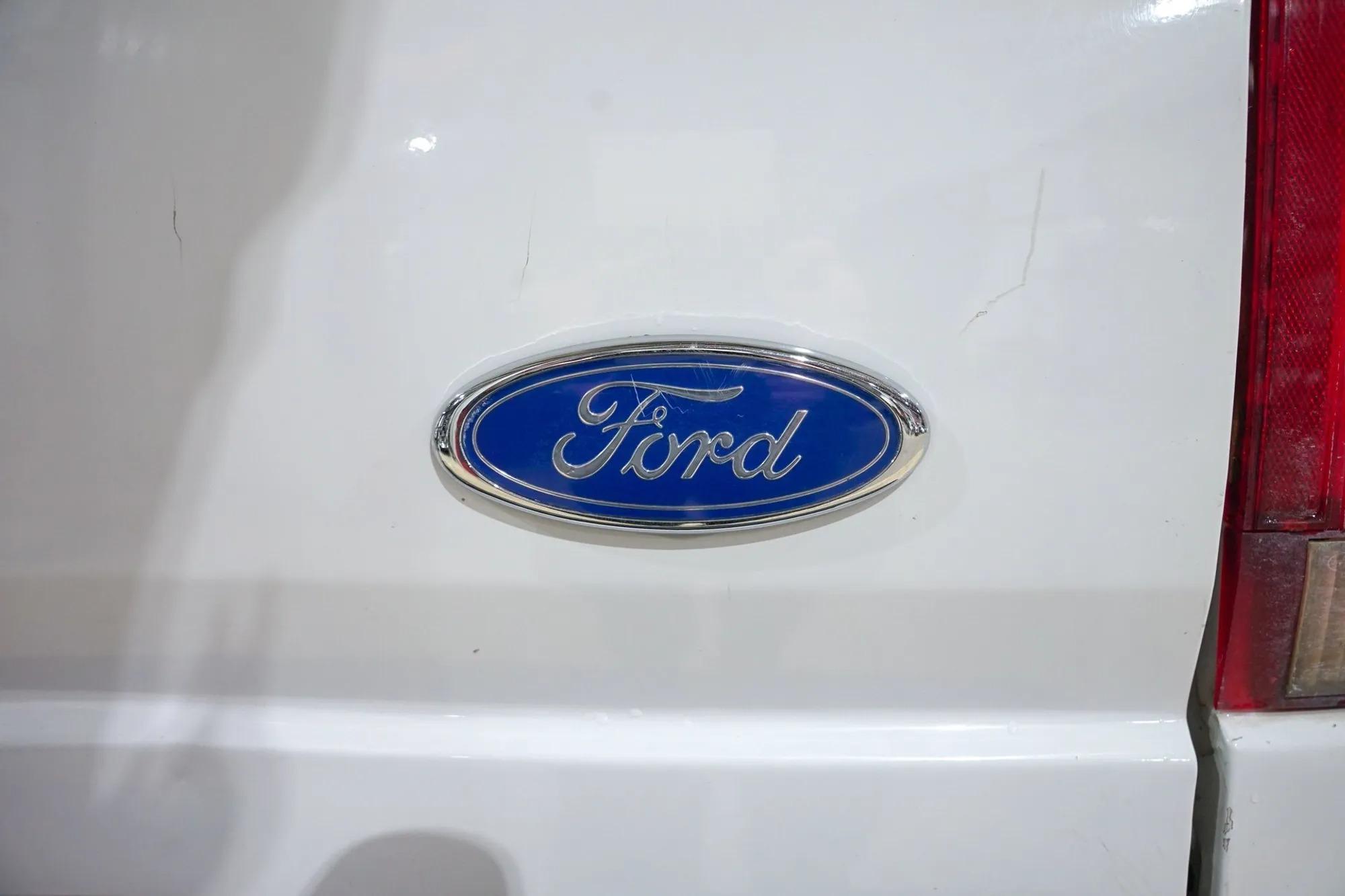 1997 Ford F250 XLT 4×4