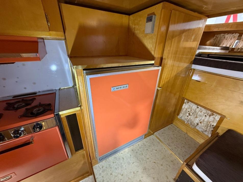 1963 Ford F-250 Camper