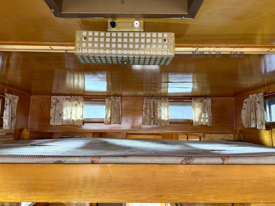 1963 Ford F-250 Camper