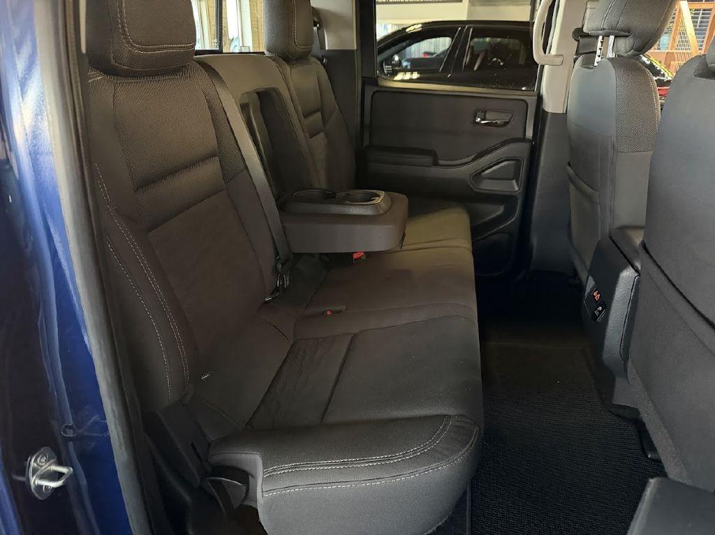 2022 Nissan Frontier SV 4x4