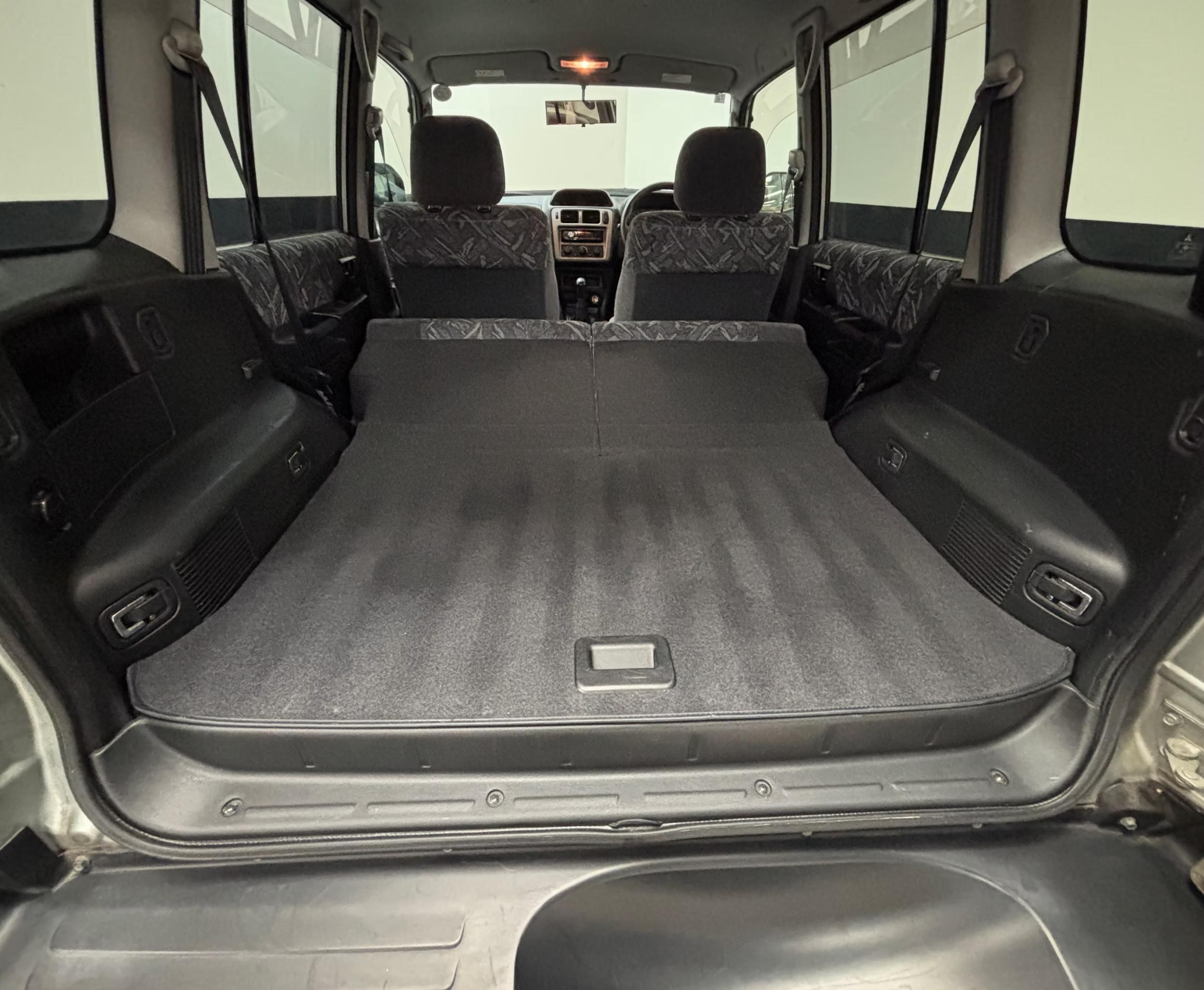 2000 Mitsubishi Pajero IO