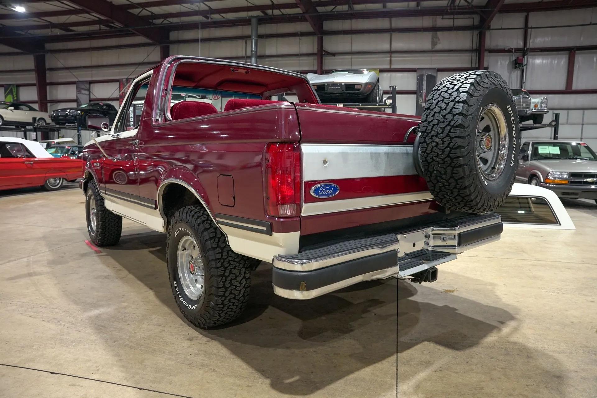 1990 Ford Bronco XLT - 4
