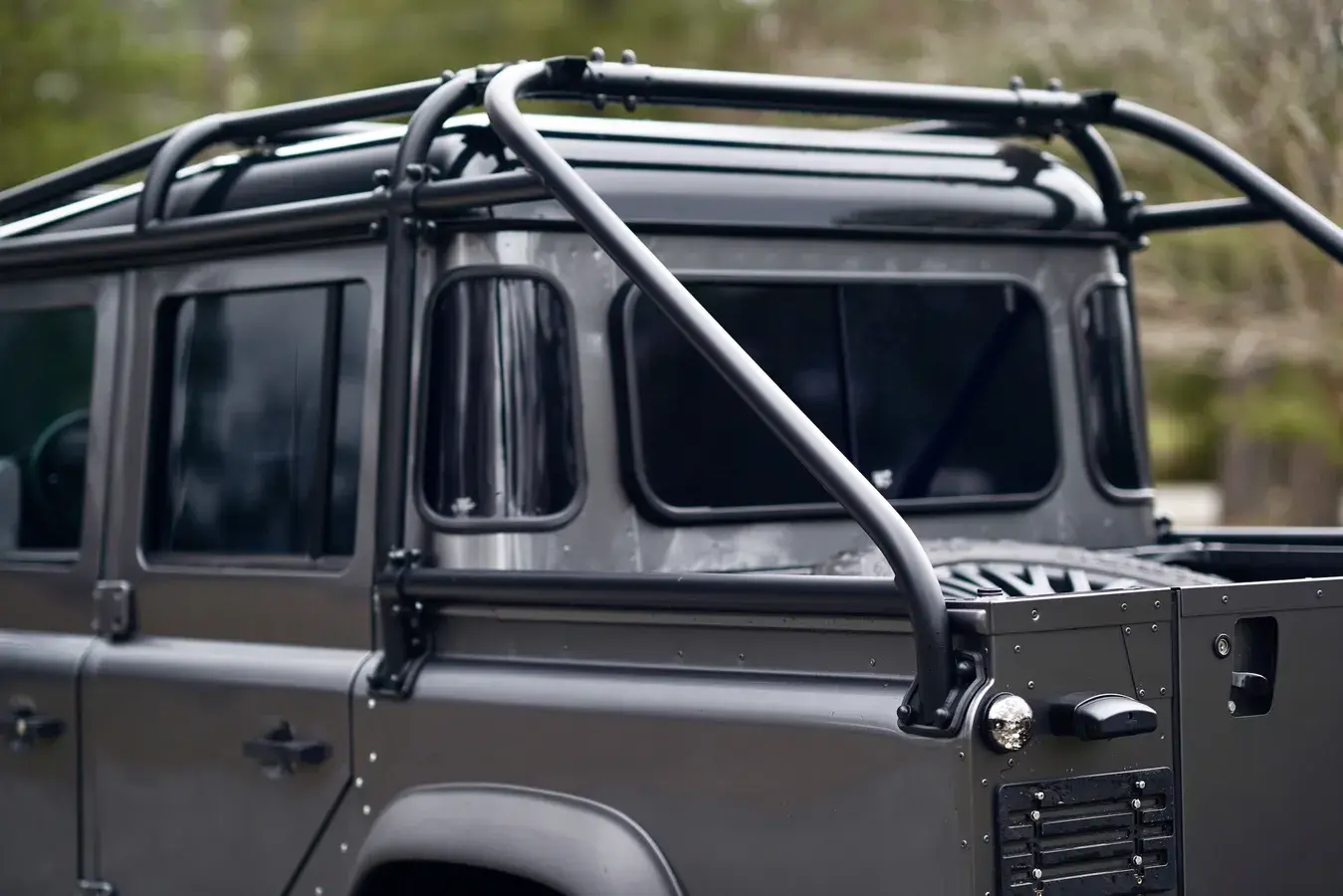2022 Land Rover Defender Double Cab Pickup