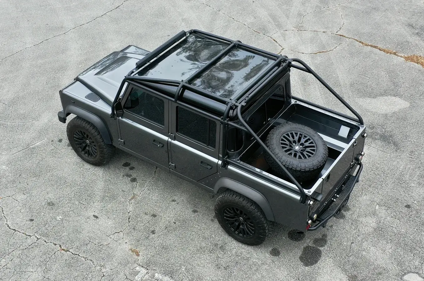2022 Land Rover Defender Double Cab Pickup