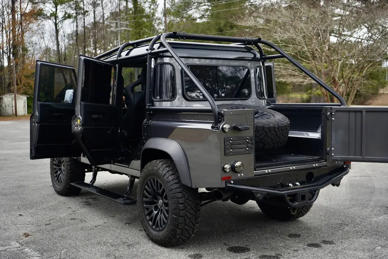 2022 Land Rover Defender Double Cab Pickup