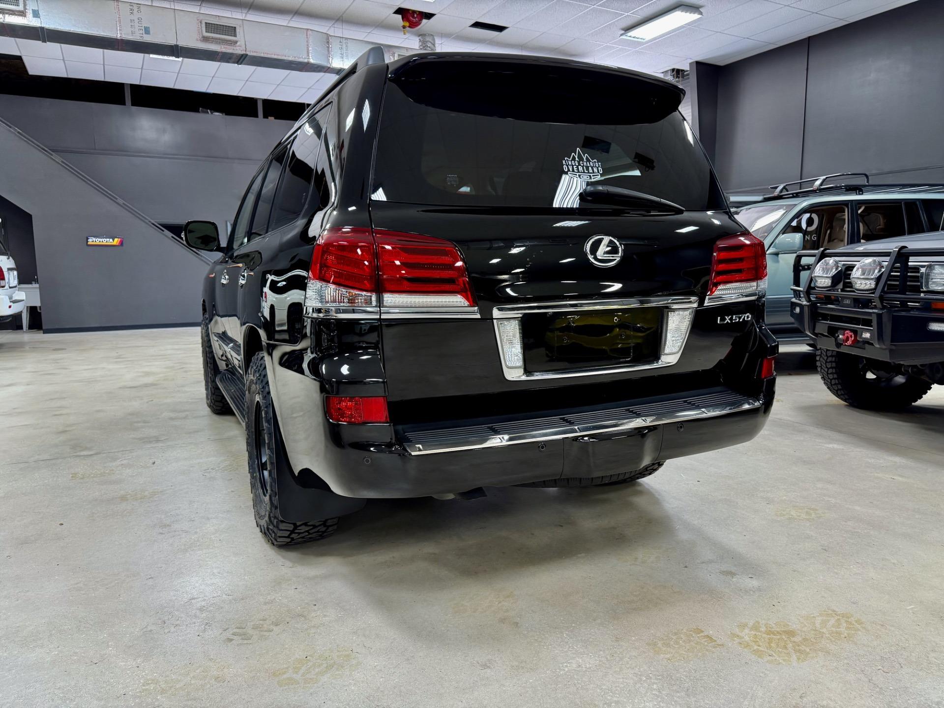 2014 Lexus LX 570
