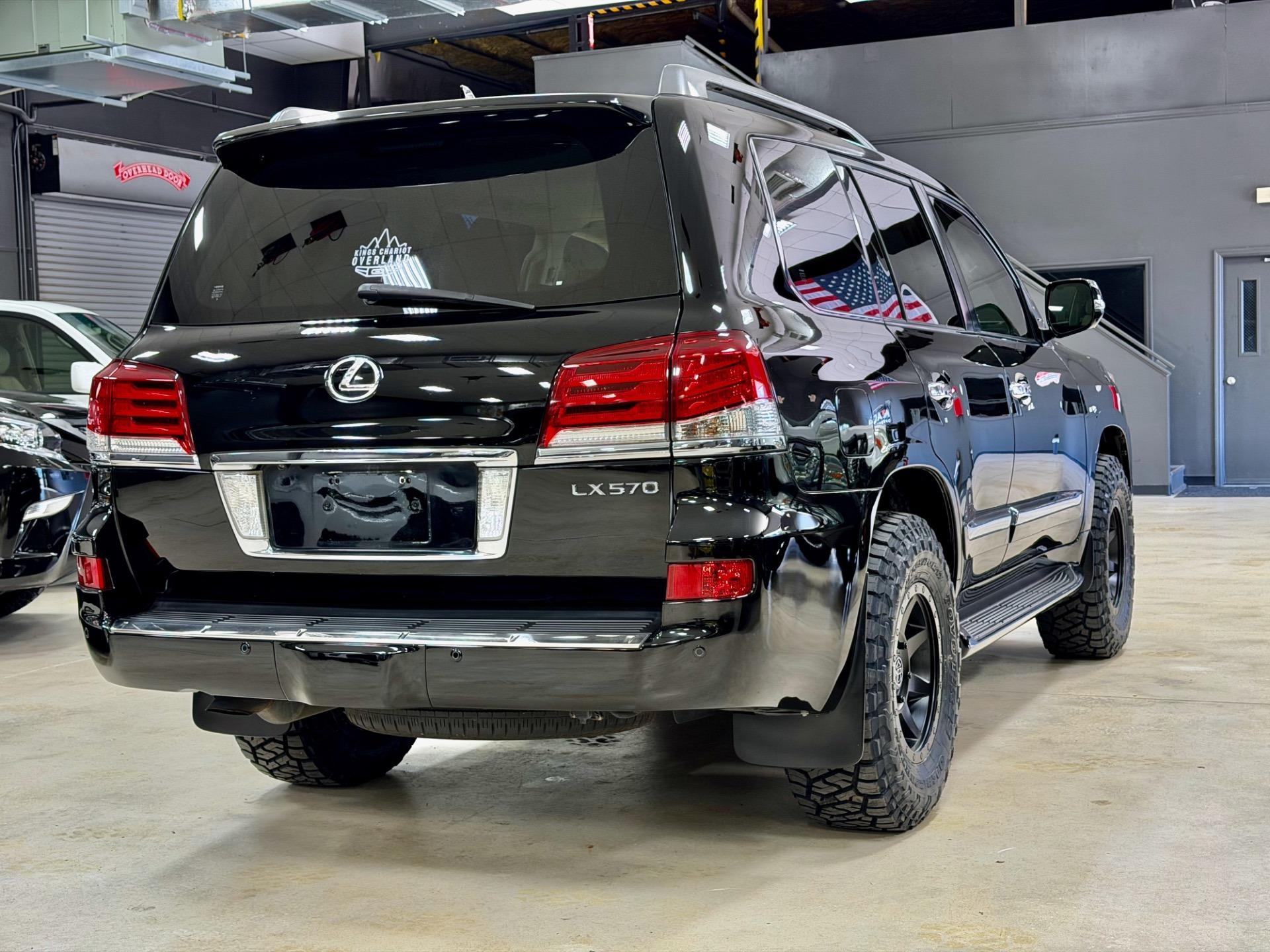 2014 Lexus LX 570 - 3