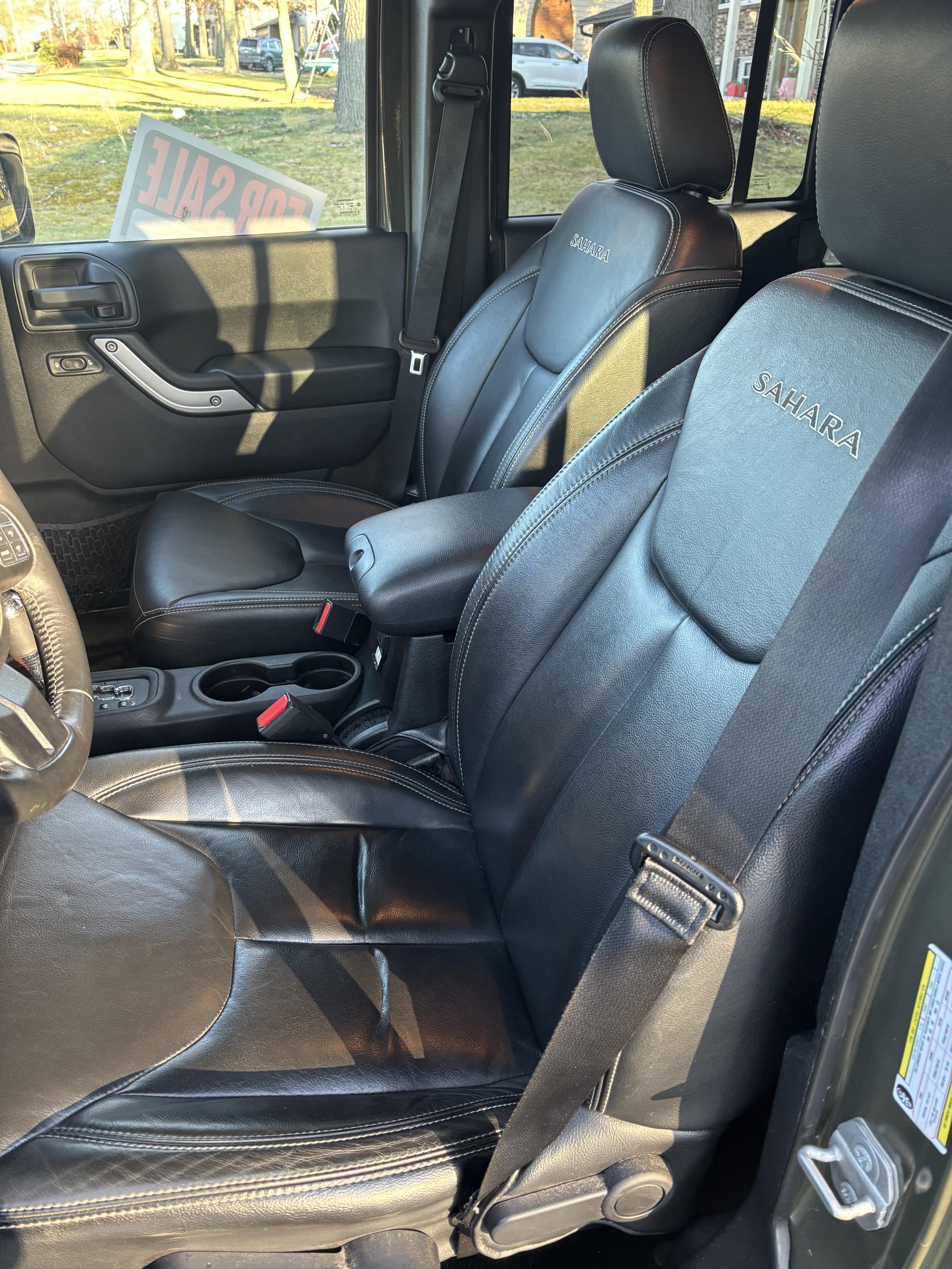 2016 Jeep Wrangler Unlimited Sahara - 5